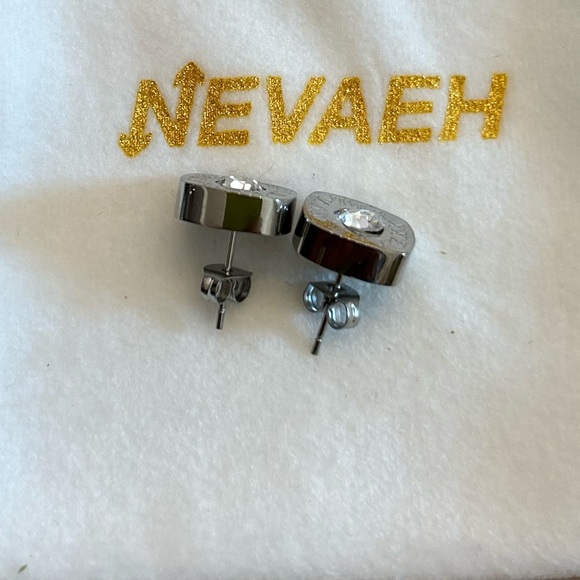 Chunky silver earrings NEVAEH - Picture 2 of 3